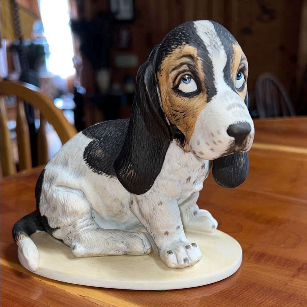 Homco Masterpiece Porcelain Basset Hound Puppy Dog Figurine 1983 Vintage